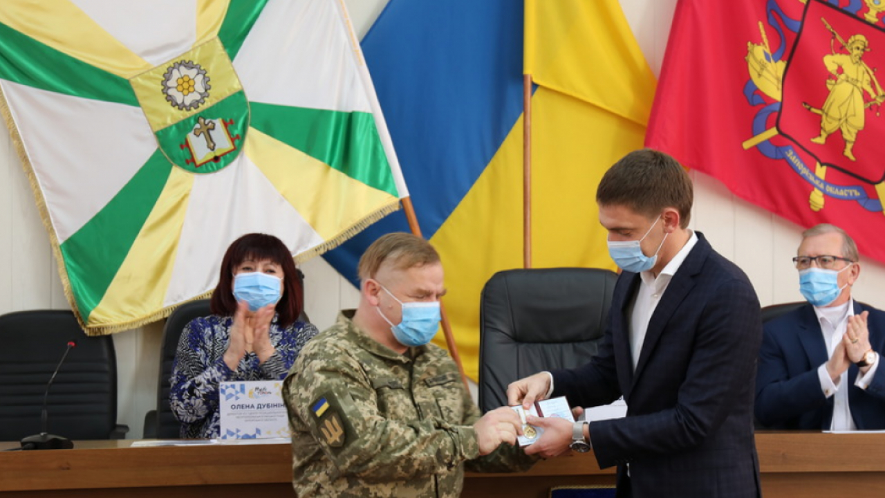Військовослужбовці отримали нагороди до Дня захисників і захисниць України