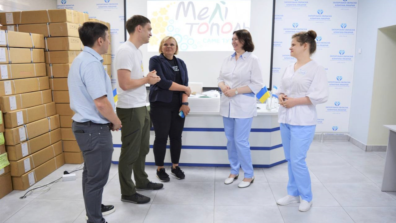Благодійна організація United Help Ukraine передала мелітопольській громаді цінне медичне обладнання