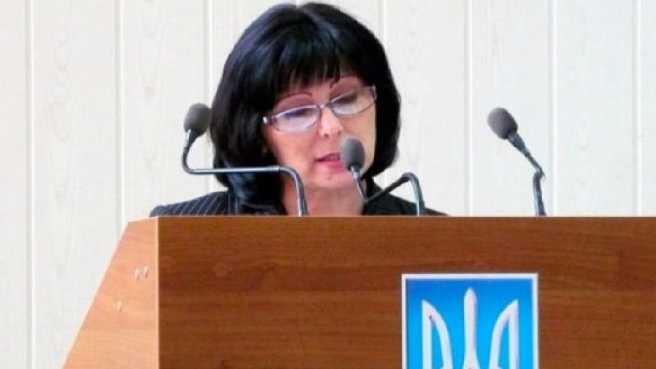 З виконкому на службу до окупантів: екс-чиновник з Мелітополя працювала на "МОЗ" ворога і допомагала пораненим загарбникам