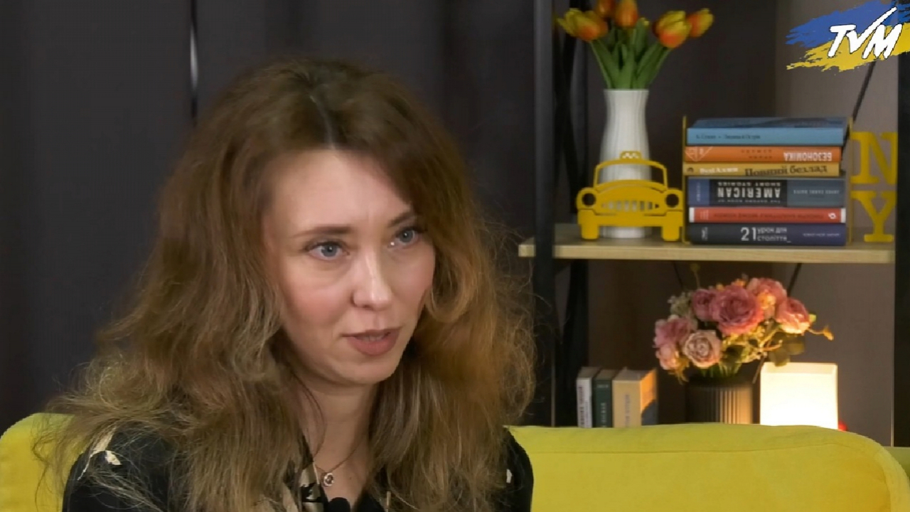 "Коли ви повернетесь?" Як відповісти на питання рідних в окупованому Мелітополі — і не зламатися самому. Поради від психолога