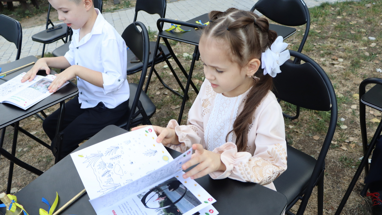 Свято Першого дзвоника для мелітопольських школярів у Запоріжжі