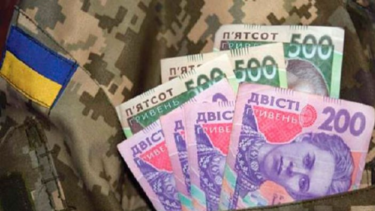 У Мелітополі окупанти звинувачують 64-річну жінку в &laquo;держзміні&raquo; за фінансову допомогу ЗСУ