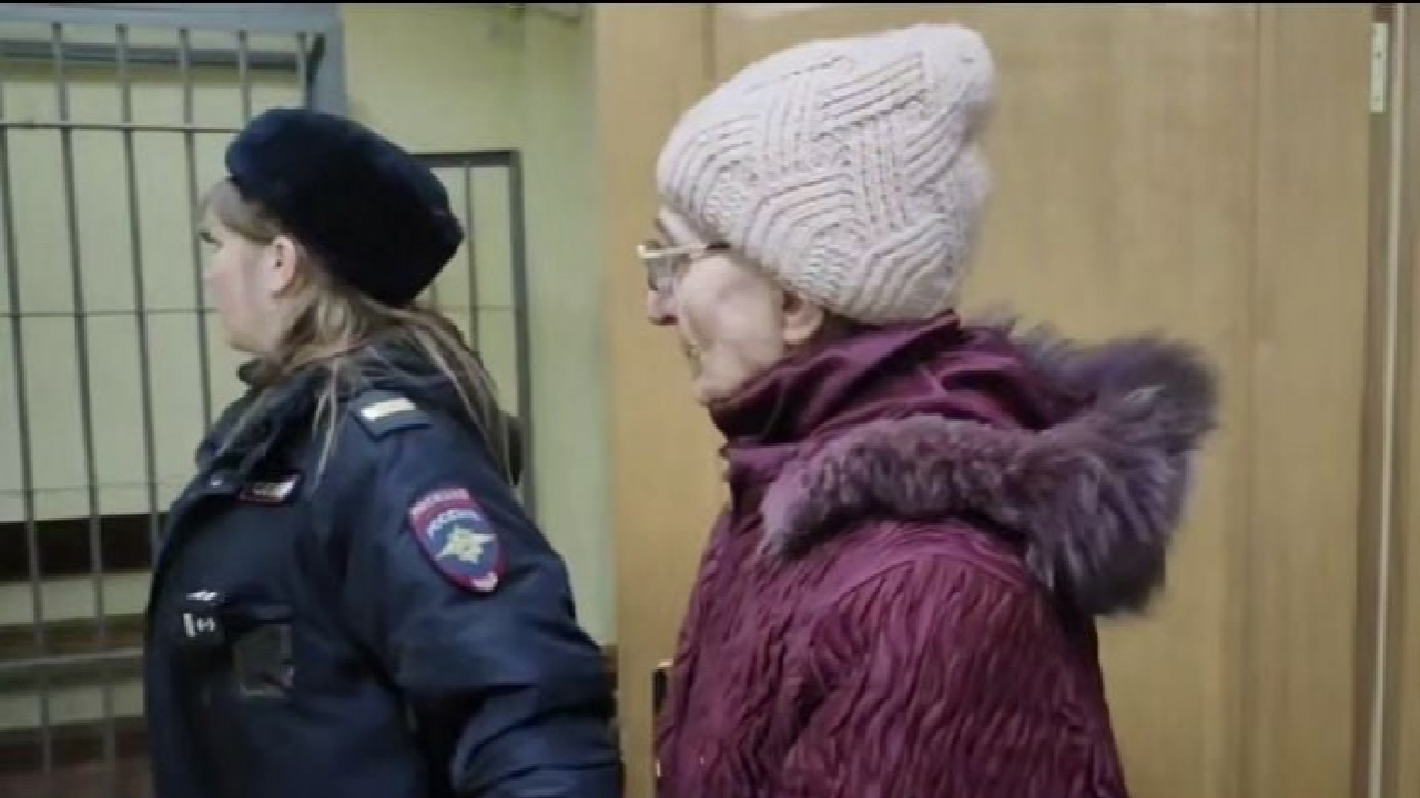 11 років колонії за переклад дітям: у Мелітополі винесли черговий абсурдний вирок 69-річній пенсіонерці 