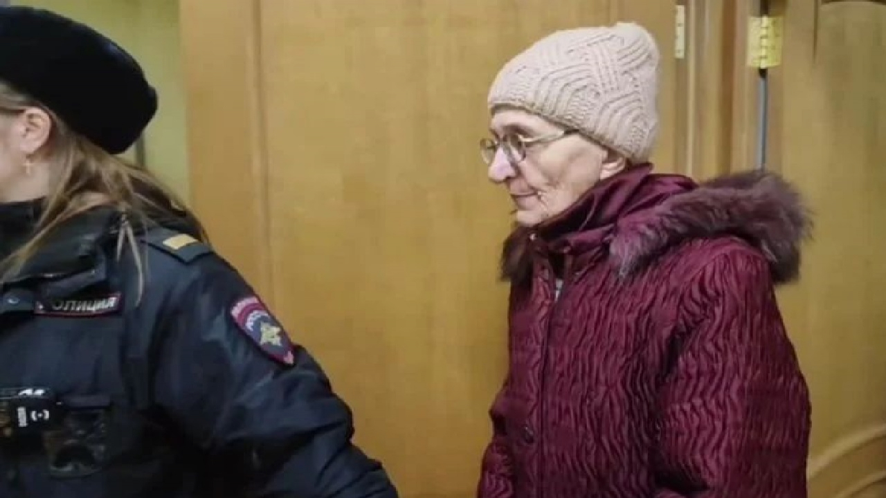 Тяжко хвору пенсіонерку судять за мізерний донат: суд у Москві подовжив термін ув&rsquo;язнення 68-річної Галини Бехтер із Мелітополя