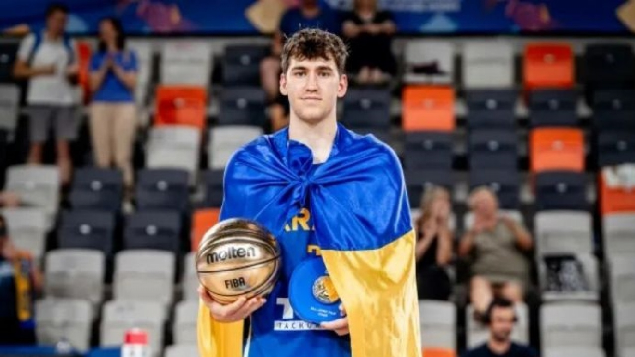 Баскетболіст із Мелітополя став чемпіоном Європи та MVP Євробаскету U-20