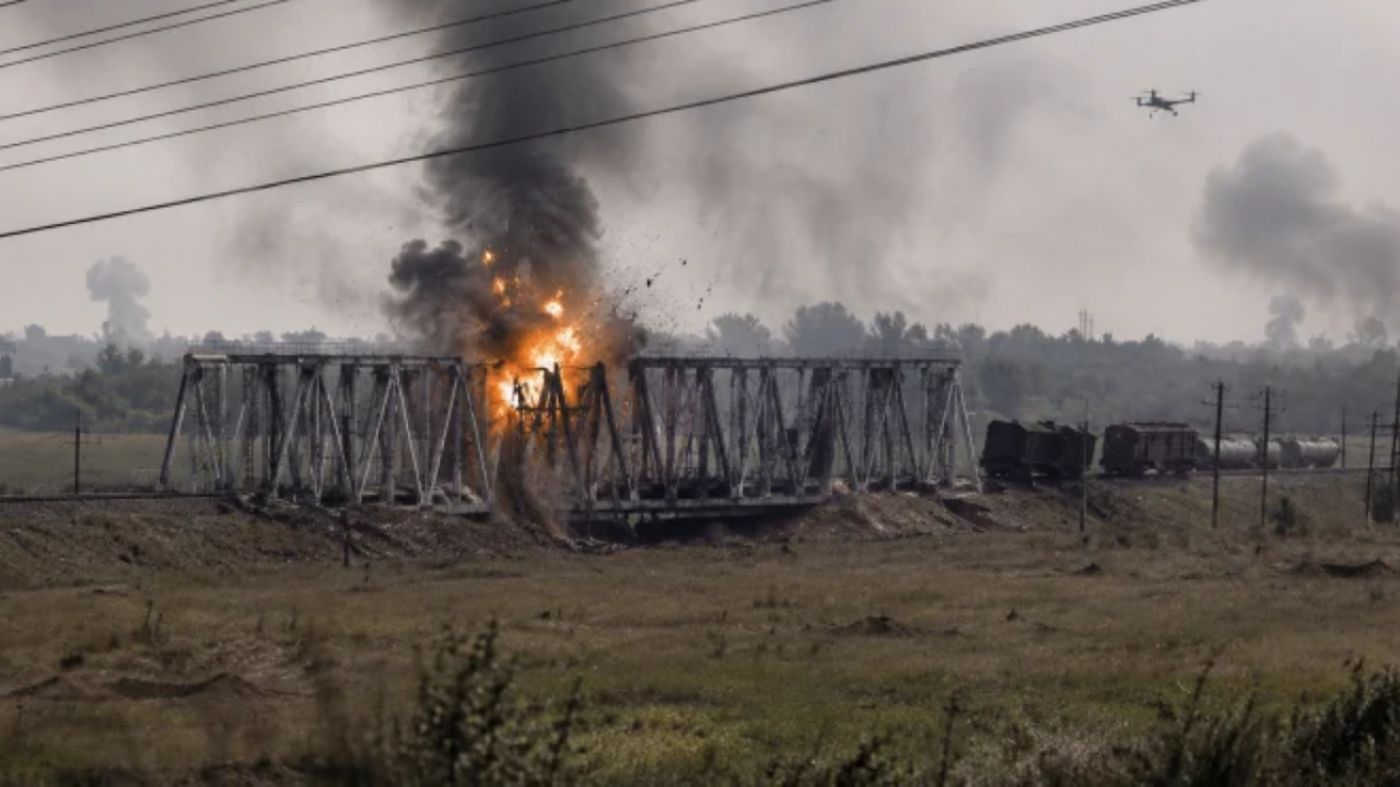 Під Мелітополем ЗСУ втретє уразили стратегічний залізничний міст